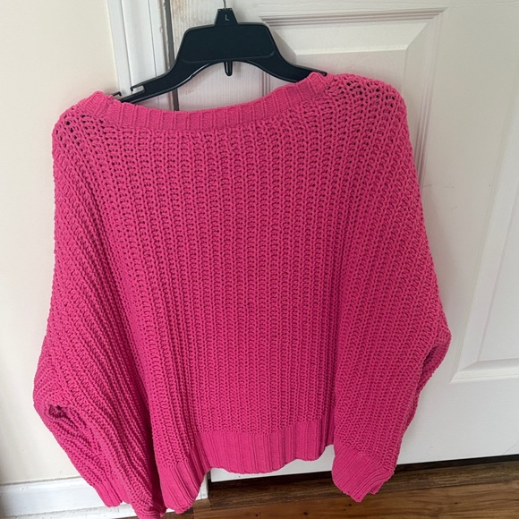 American Eagle Outfitters Vibrant Pink Crew Neck Sweater - Picture 2 of 3